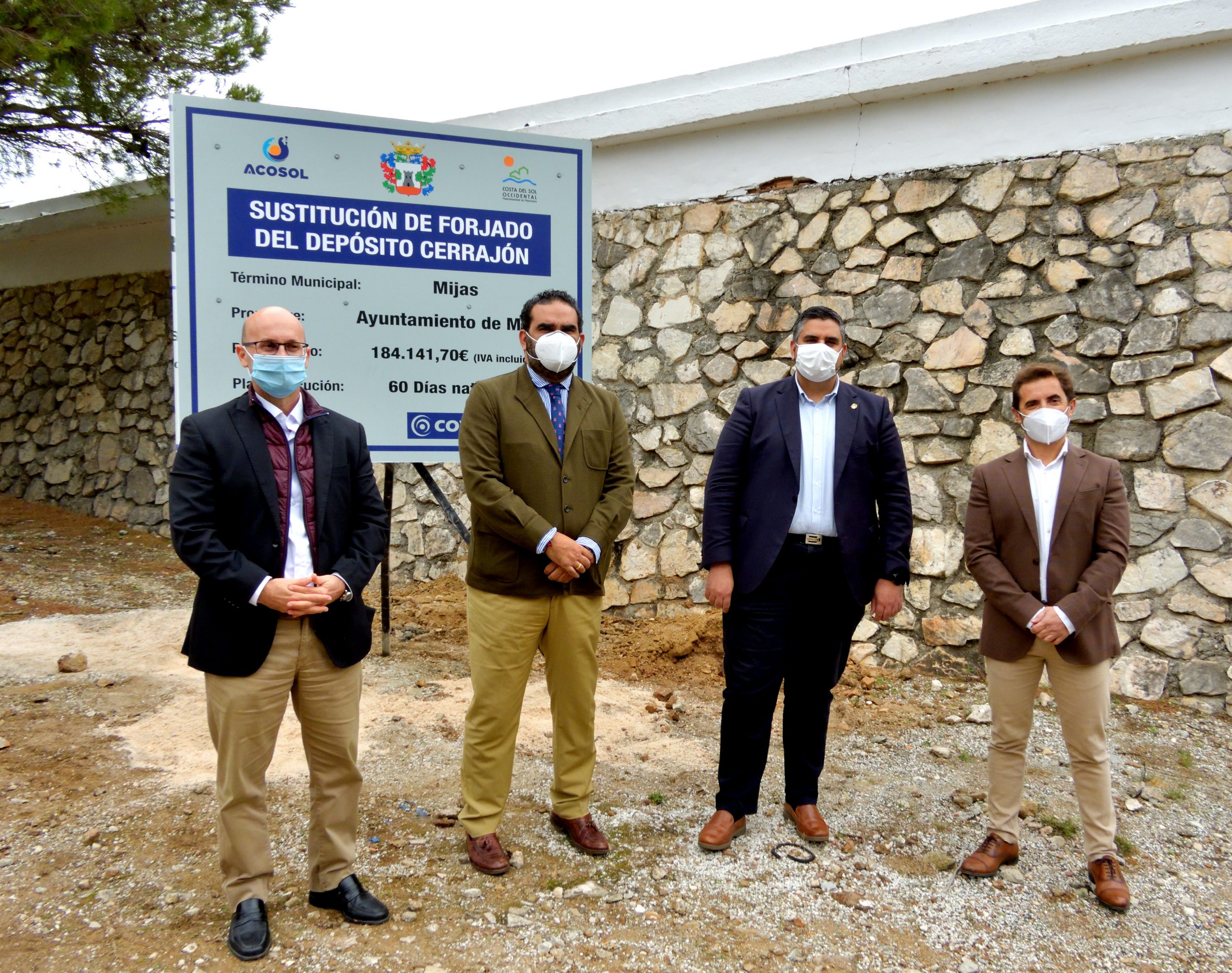 Acosol comienza con las actuaciones de mejora en el depósito de Cerrajón de Mijas