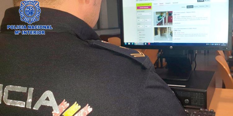 policia nacional detenidos almeria alquiler vacacional