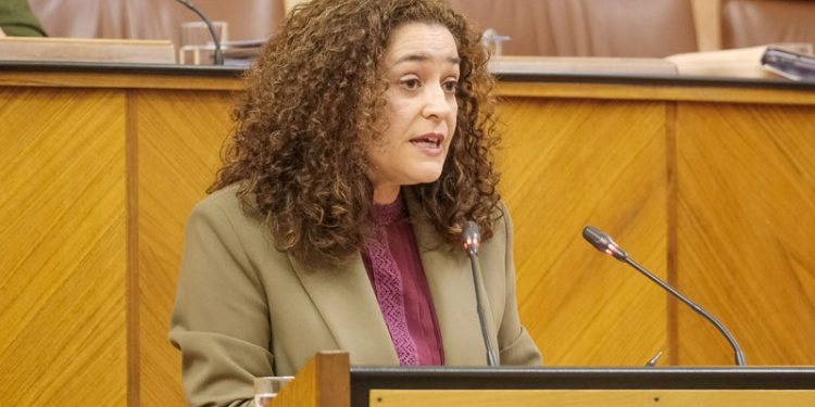 Juanma Moreno plantea «privatizar la atención primaria» al permitir que las empresas utilicen el SAS para pruebas u operaciones concertadas