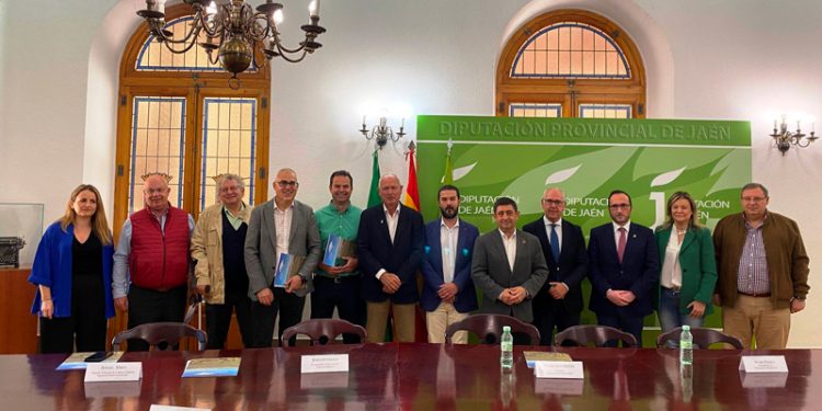 El expediente de Paisajes del Olivar de Andalucía mejorará dos planos de las zonas protegidas para seguir su tramitación