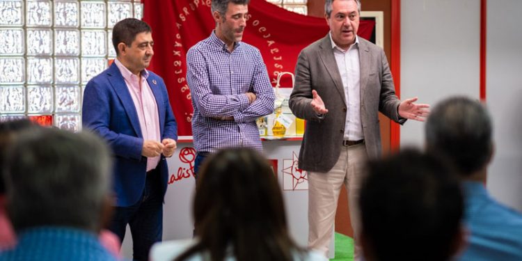 Espadas: “En el deterioro de la sanidad pública se ve la peor cara de Moreno Bonilla”