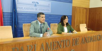 “Moreno Bonilla torpedea el bono joven de alquiler pero autoriza una macro urbanización de lujo sin agua en el entorno de Doñana”