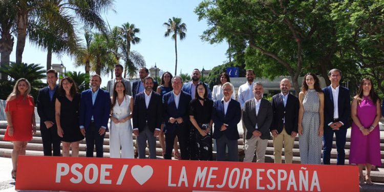 «La ultraderechización del PP en España comenzó en Andalucía de la mano de Moreno Bonilla»