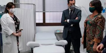 juanma moreno inauguracion centro de salud jimena