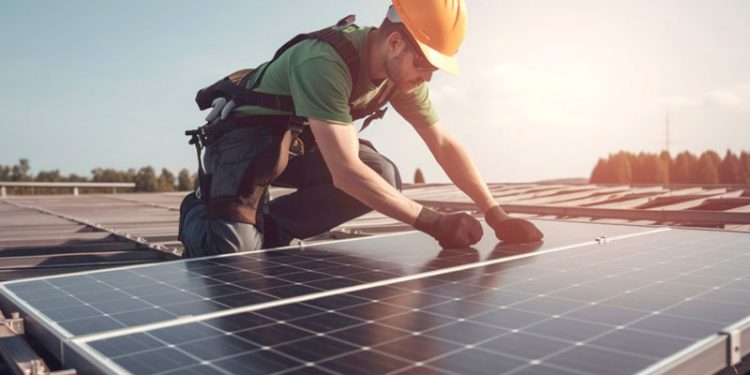 Agosto frena la racha positiva del empleo en Andalucía, aunque sigue la buena tendencia