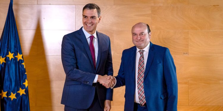 PSOE y PNV acuerdan reformar el Estatuto de los Trabajadores para dar prevalencia a convenios autonómicos