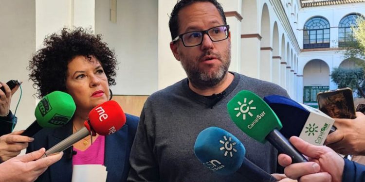 Adelante Andalucía exige a Juanma Moreno restricciones de agua para los campos de golf