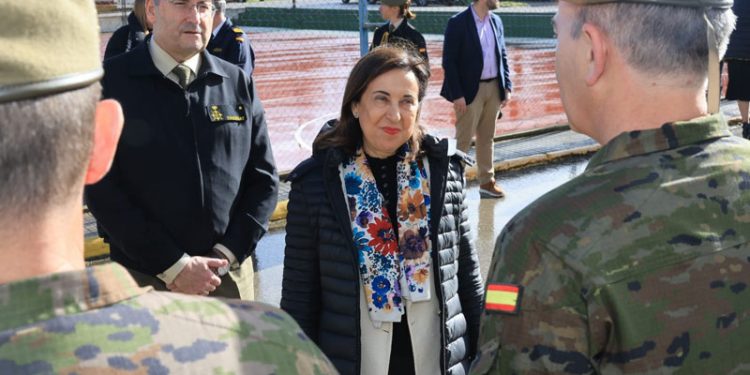 Robles felicita en San Fernando a los futuros soldados por “elegir esta opción vital que es un motivo de orgullo”