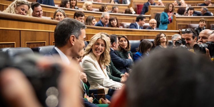 Trabajo y organizaciones sindicales acuerdan una subida del 5% del SMI