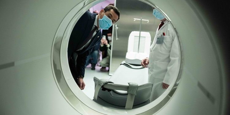 La Cámara de Cuentas vuelve a dejar en evidencia la gestión deficitaria del gobierno de Juanma Moreno en la sanidad