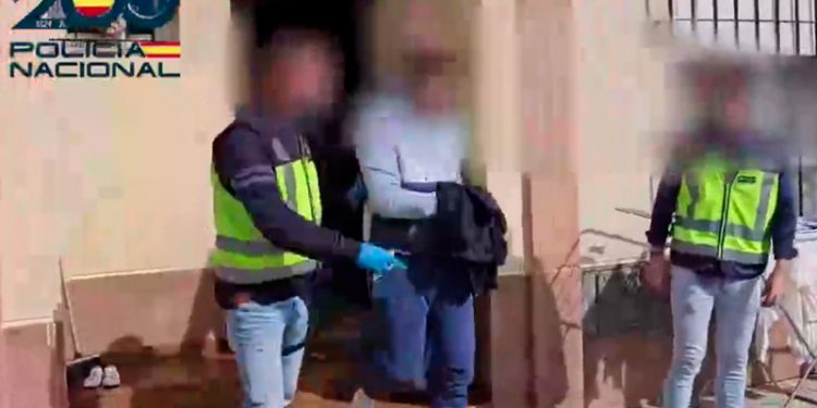 Liberadas 21 víctimas de explotación laboral y 15 detenidos responsables de trata en Sevilla