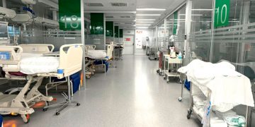 UGT denuncia que la UCI del Hospital Militar permanece sin actividad