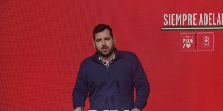 Moyano denuncia el «olvido» de la juventud por parte de Juanma Moreno