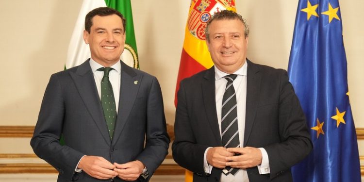 Juanma Moreno Presidente Junta de Andalucía Javier Fernández Presidente Diputación Sevilla