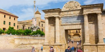 Las pernoctaciones en hoteles andaluces aumentan un 11,7% en el primer cuatrimestre de 2024