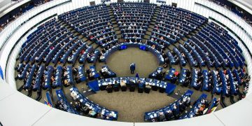 España elige a sus representantes al Parlamento Europeo