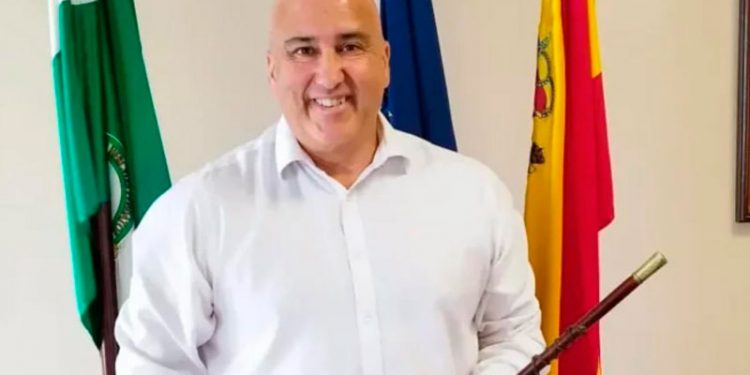 El alcalde socialista de Periana, Rafael Torrubia, fallece de un infarto