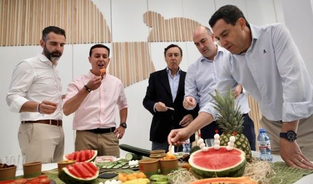 El ‘Frutibus’; el invento de la Junta de Andalucía para concienciar sobre la alimentación saludable