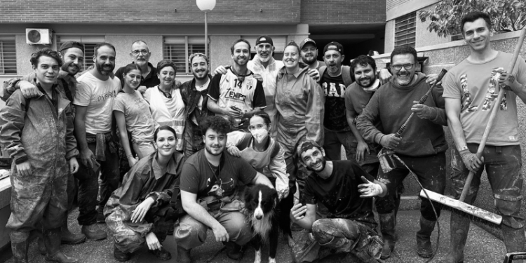 Solidaridad en Marcha: diez jóvenes de Llerena viajan a Catarroja para ayudar a los afectados por la DANA