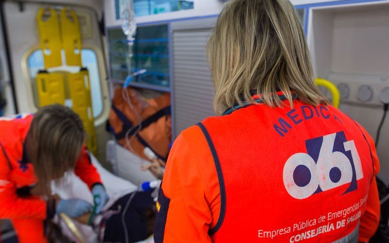 El 112 atiende a cuatro personas tras un incendio en Jaén