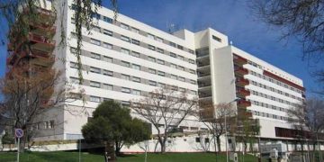 Los sindicatos alertan de la situación crítica que vive la Unidad de UCI del Hospital Infanta Elena