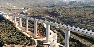 El Gobierno anuncia la construcción de un nuevo tramo de la Variante de Loja