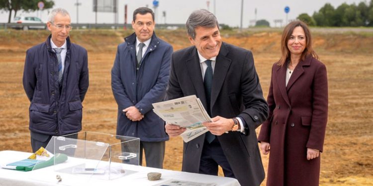 Primera piedra para la construcción de 38 viviendas en alquiler asequible en Utrera