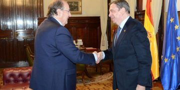 Planas analiza con el presidente de SAECA el aumento de los avales en el sector agrario