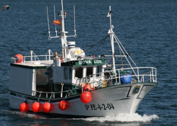 Almería y su sector pesquero conoce la normativa para faenar en el caladero de la isla de Alborán