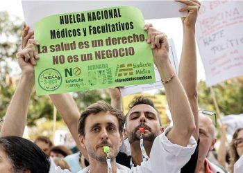 Médicos andaluces inician una semana de huelga con una manifestación prevista en Sevilla