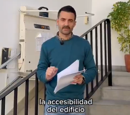 Bormujos instalará un nuevo salvaescaleras en el Centro Cultural Atarazana para mejorar la accesibilidad